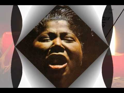 Mahalia Jackson – Silent Night (Live)