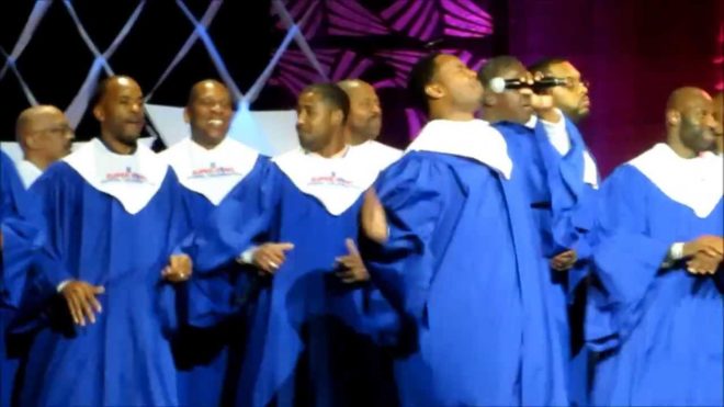 2014 Super Bowl Football Players Choir – It’s Time (Live)