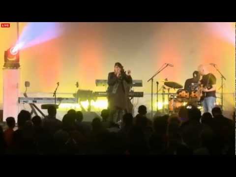 Kierra Sheard – Save Me and Trumpets Blow Live (Video)