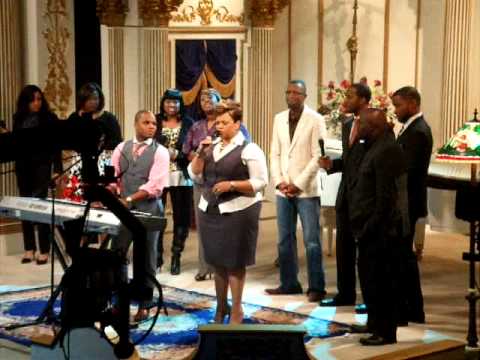 Kirk Franklin, Tamela Mann – Now Behold The Lamb (Live)